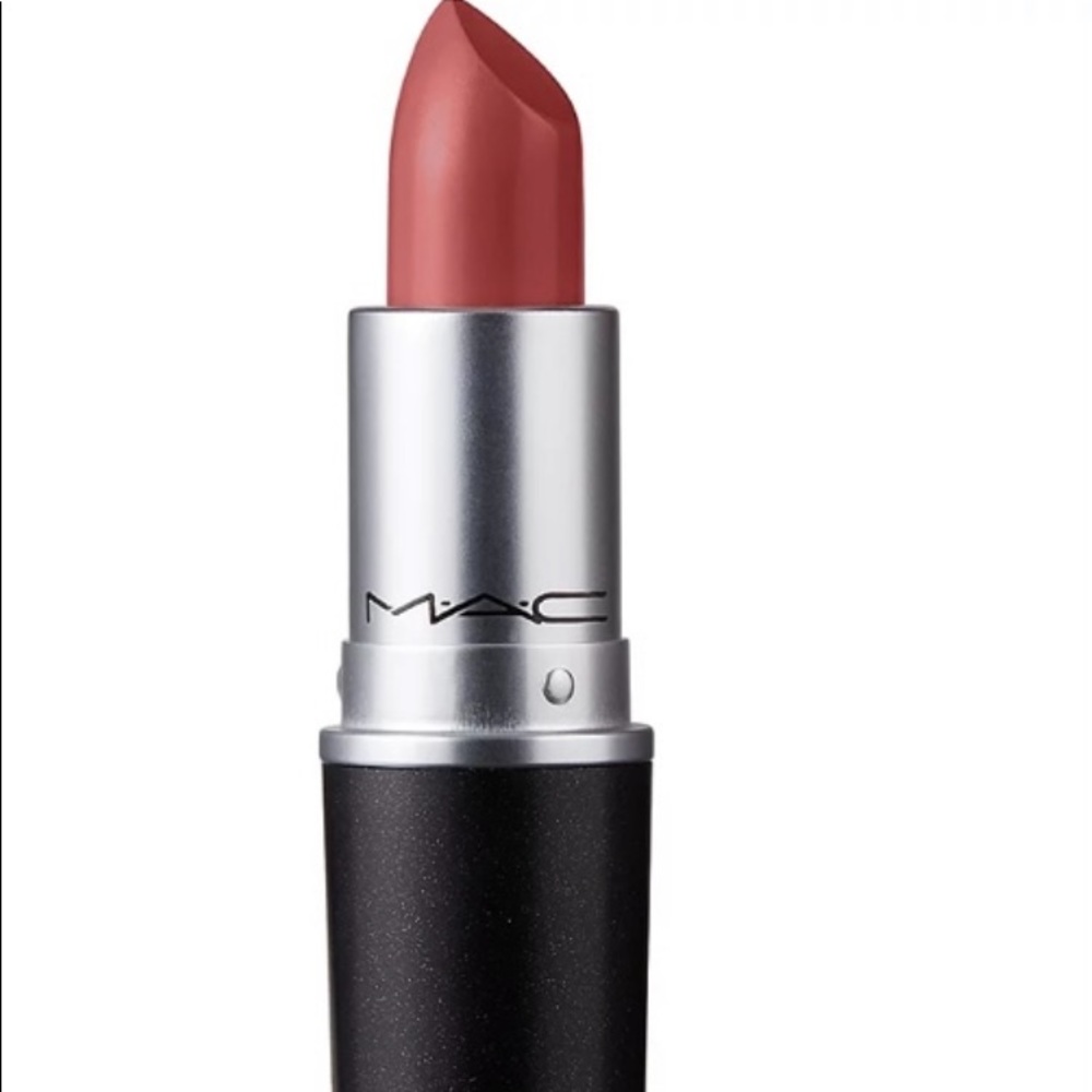 🎊HP🎉 Mac Lipstick Dubonnet